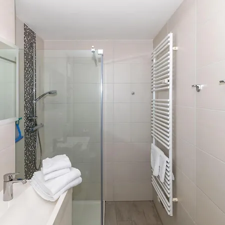 Апартаменты Appartementhaus Miramare 06 *